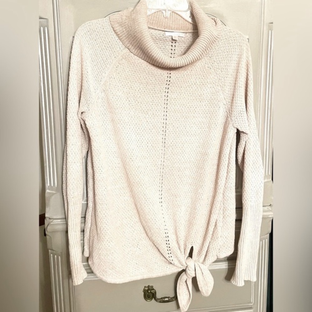 Cute Lauren Conrad Sweater!